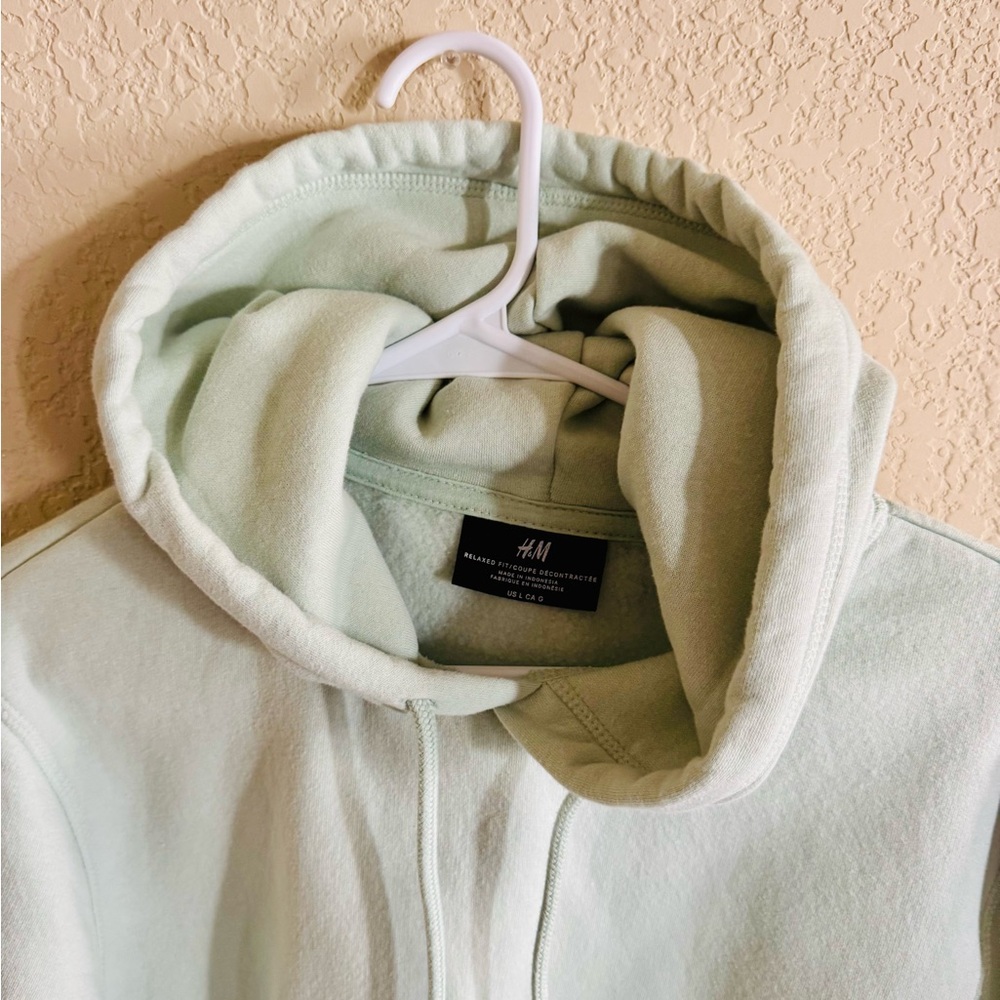 H&M Relaxed Fit Fleece Mint Green Hoodie - Picture 2 of 4